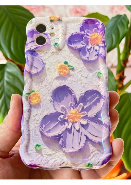 Apple iPhone 11 Kılıf Parlak Mor Çiçek Desenli Dalga Kenarlı Darbe Emici Kapak
