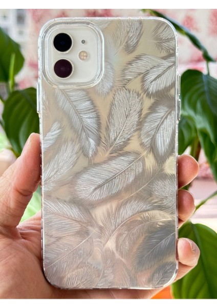 Apple iPhone 11 Kılıf Parlak Beyaz Yaprak Desenli Darbe Emici Kamera Korumalı Renkli Silikon Kapak