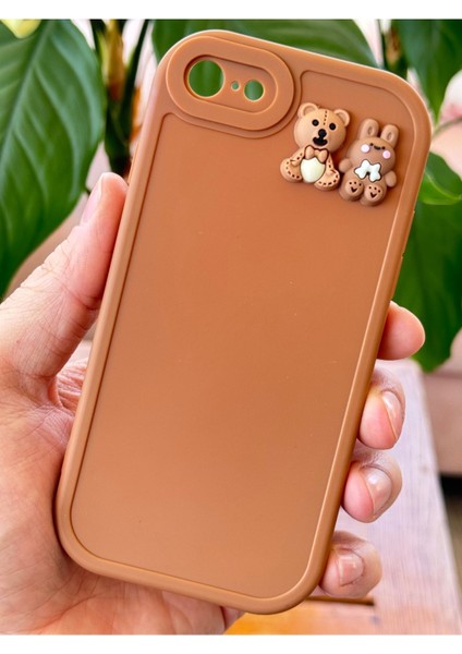 Apple iPhone 7/8/SE20/SE22 Kılıf Tasarımlı Desenli Kamera Korumalı Ayıcık ve Tavşan Yumuşak Silikon Kapak