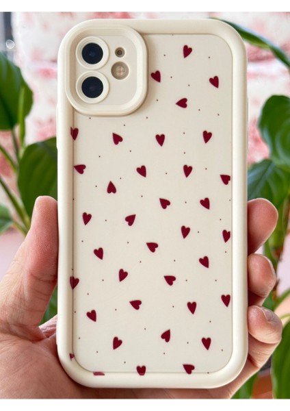Apple iPhone 11 Kılıf Kamera Korumalı Silikon Renkli Kalp Tasarımlı Kamera Korumalı Silikon Kapak