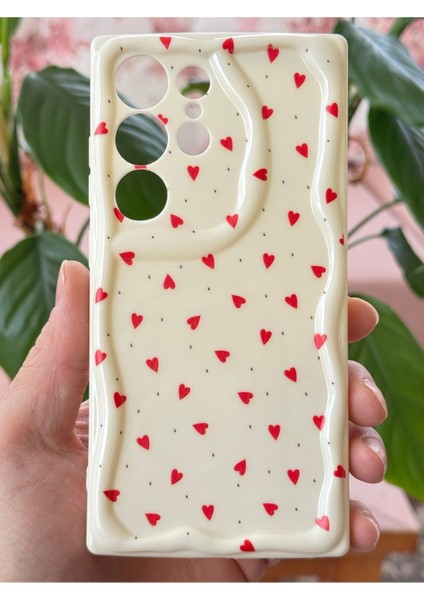 Samsung Galaxy S22 Ultra Kılıf Kamera Korumalı Dalga Kenarlı Kırmızı Kalp Desenli Silikon Kapak fiyatları