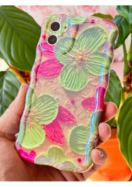 Apple iPhone 11 Kılıf Parlak Yeşil Çiçek Desenli Dalga Kenarlı Darbe Emici Kapak