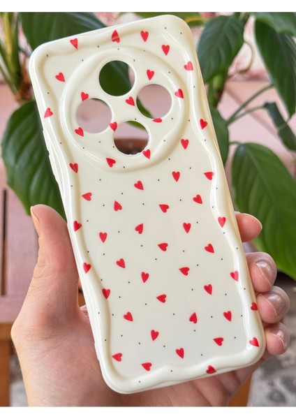 Xiaomi Redmi 14C Kılıf Kamera Korumalı Dalga Kenarlı Kırmızı Kalp Desenli Silikon Kapak