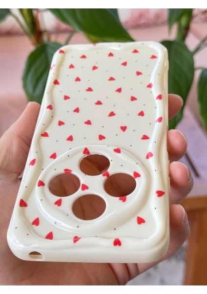 Xiaomi Redmi 14C Kılıf Kamera Korumalı Dalga Kenarlı Kırmızı Kalp Desenli Silikon Kapak
