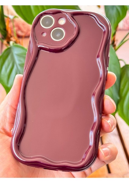 Apple iPhone 15 Uyumlu Kılıf Kamera Korumalı Dalga Kenarlı Darbe Emici Bordo Silikon Kapak