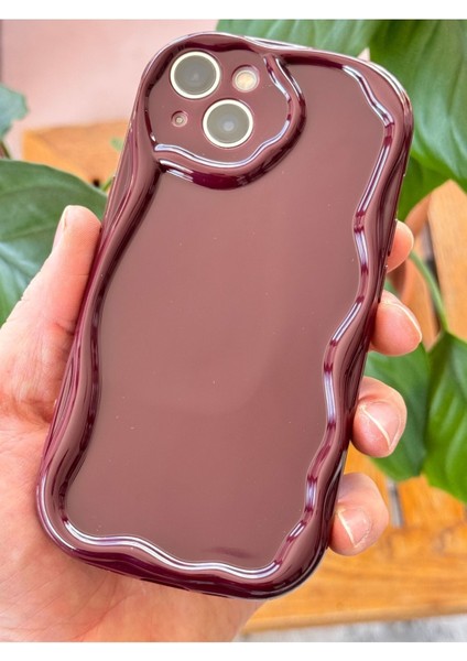 Apple iPhone 15 Uyumlu Kılıf Kamera Korumalı Dalga Kenarlı Darbe Emici Bordo Silikon Kapak