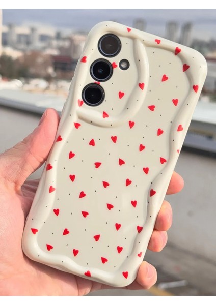 Samsung Galaxy A16 Uyumlu Kılıf Kamera Korumalı Dalga Kenarlı Kırmızı Kalp Desenli Silikon Kapak