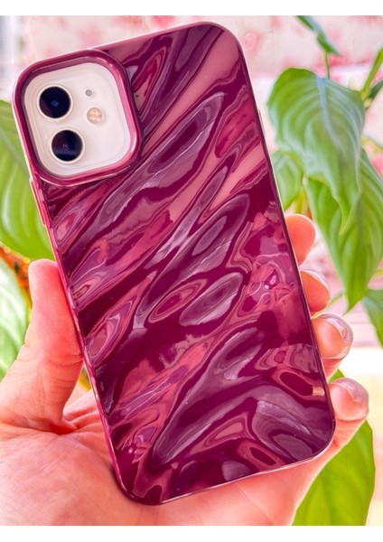 Apple iPhone 11 Kılıf Parlak Kabartmalı Dalga Tasarımlı Desenli Mürdüm Darbe Emici Silikon Kapak