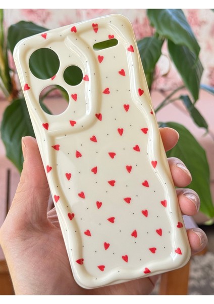 Xiaomi Redmi Note 13 Pro Plus Kılıf Kamera Korumalı Dalga Kenarlı Kırmızı Kalp Desenli Silikon Kapak modelleri