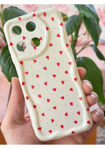Realme 11 4g Kılıf Kamera Korumalı Dalga Kenarlı Kırmızı Kalp Desenli Silikon Kapak
