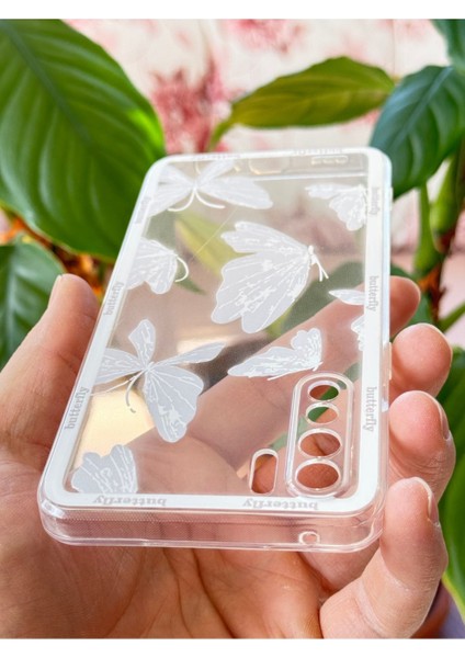 Oppo A91 - Reno 3 Kılıf Şeffaf Kelebek Tasarımlı Desenli Kamera Korumalı Yumuşak Silikon Kapak