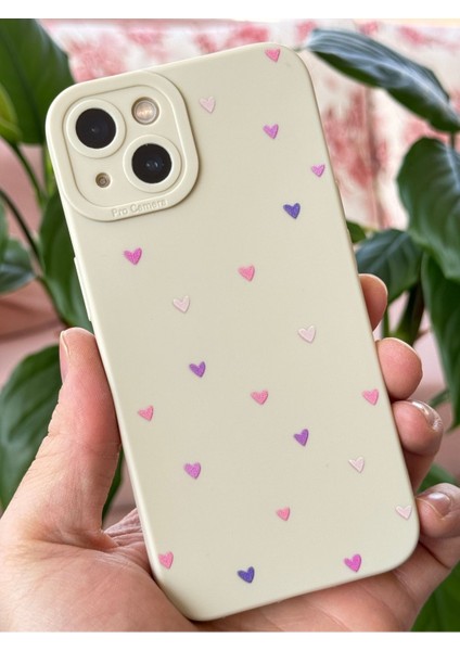 Apple iPhone 13 Kılıf Kamera Korumalı Silikon Renkli Kalp Tasarımlı Kamera Korumalı Silikon Kapak