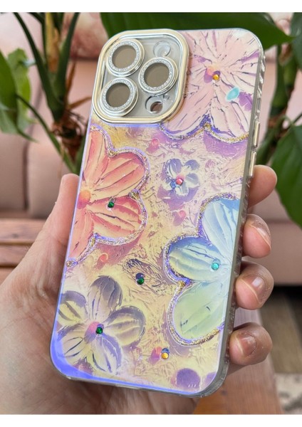 Apple iPhone 16 Pro Kılıf Renk Değiştiren Taşlı Kamera Lens Korumalı Pembe Çiçek Desenli Darbe Emici Kapak indirimleri