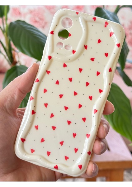 Oppo A55 4g Kılıf Kamera Korumalı Dalga Kenarlı Kırmızı Kalp Desenli Silikon Kapak