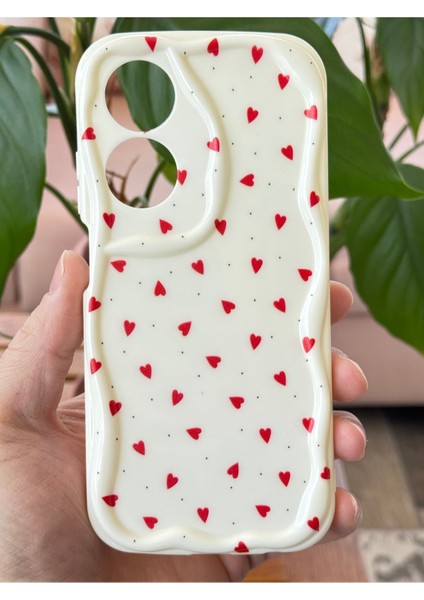 Oppo A60 Uyumlu Kılıf Kamera Korumalı Dalga Kenarlı Kırmızı Kalp Desenli Silikon Kapak
