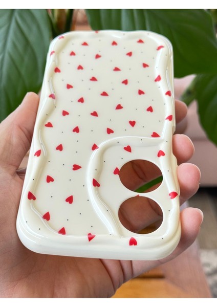 Oppo A60 Uyumlu Kılıf Kamera Korumalı Dalga Kenarlı Kırmızı Kalp Desenli Silikon Kapak