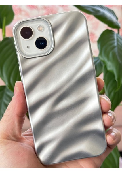 Apple iPhone 13/14 Kılıf Parlak Kabartmalı Dalga Tasarımlı Desenli Gümüş Darbe Emici Silikon Kapak modelleri