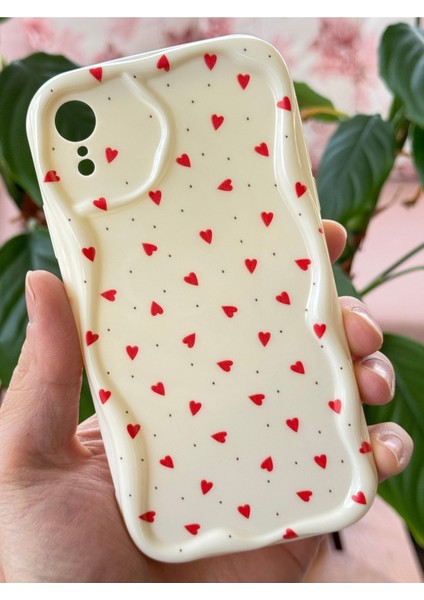 Apple iPhone Xr Kılıf Kamera Korumalı Dalga Kenarlı Kırmızı Kalp Desenli Silikon Kapak modelleri