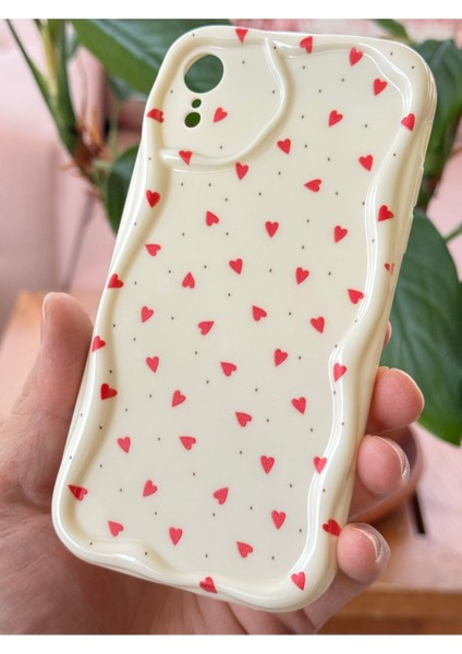 Apple iPhone Xr Kılıf Kamera Korumalı Dalga Kenarlı Kırmızı Kalp Desenli Silikon Kapak fırsatları
