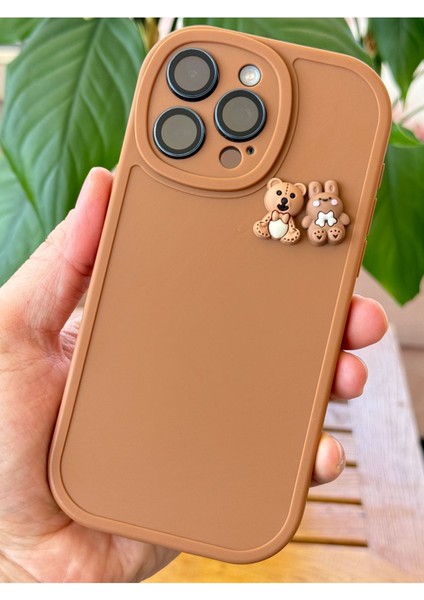 Apple iPhone 15 Pro Max Kılıf Tasarımlı Desenli Kamera Korumalı Ayıcık ve Tavşan Yumuşak Silikon Kapak