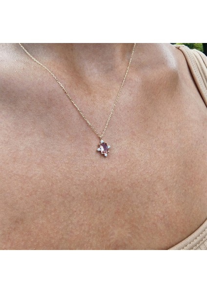 1.25 Ct Sultanayt 0,25 Ct Pırlanta(Signty)Taşlı Dikdörtgen Tasarım Modern Tarz 925 Ayar Gümüş Kolye