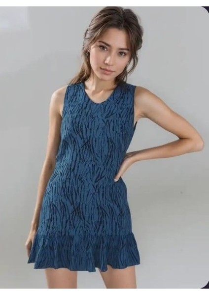 Kadın Desenli Kolsuz Askılı Volanlı Yazlık Viskon Elbise Eteği Fırfırlı modelleri