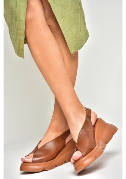 U312255009 Taba Kalın Tabanlı Kadın Sandalet fırsatları