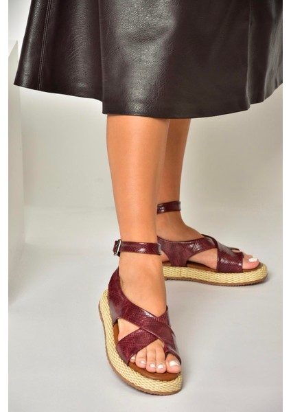 U973264507 Bordo Yılan Baskı Kadın Sandalet fiyatları