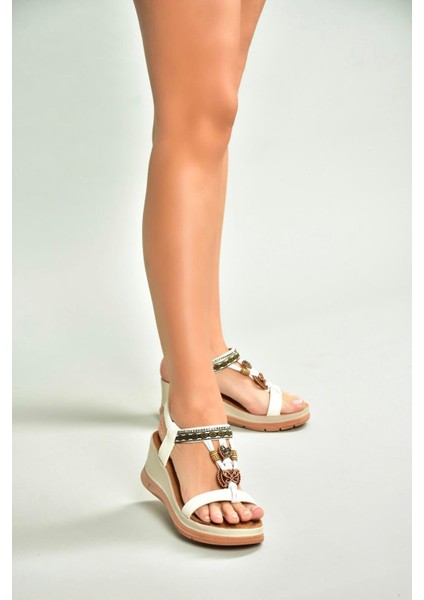 U258926809 Beyaz Dolgu Tabanlı Kadın Sandalet fiyatları