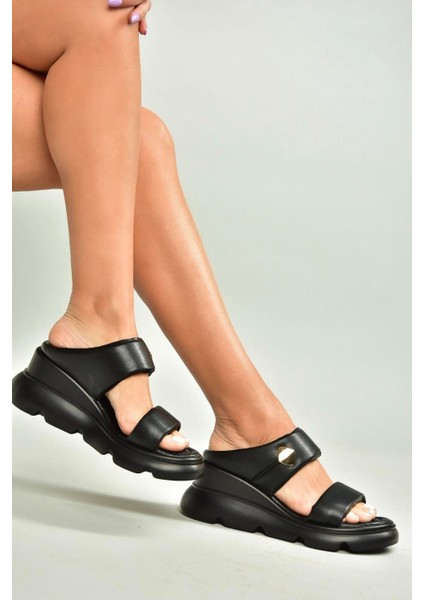 U312254509 Siyah Kalın Tabanlı Kadın Terlik fiyatları