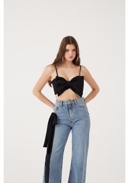 Kurdele Görünümlü Crop Jazmin Bluz Siyah