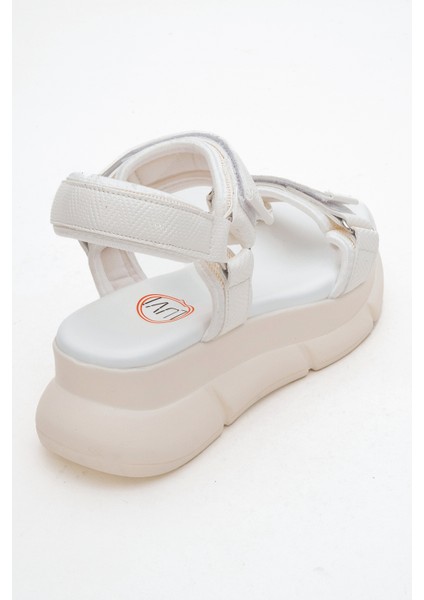 4760 Beyaz Kadın Sandalet indirimleri