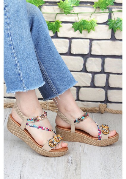 Daisy Rahat Taban Taş Boncuk Detaylı Kadın Sandalet fiyatları