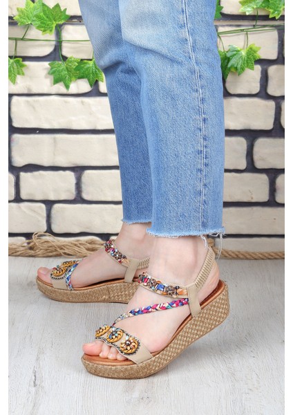 Daisy Rahat Taban Taş Boncuk Detaylı Kadın Sandalet indirimleri