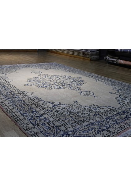 El Dokuması Vintage Eskitme Büyük Ebat Uşak Madalyon Desen Halı 250X357