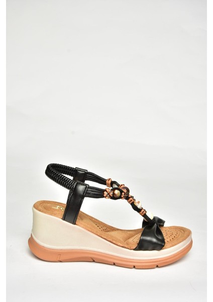 U258924409 Siyah Dolgu Tabanlı Kadın Sandalet fırsatları