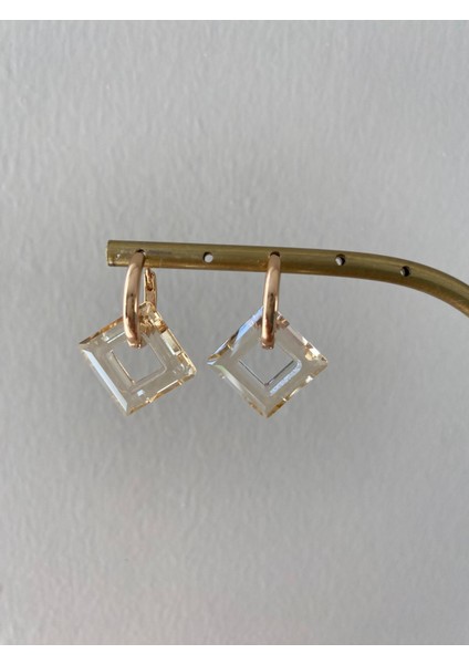 Kare Beyaz Rose Küpe modelleri