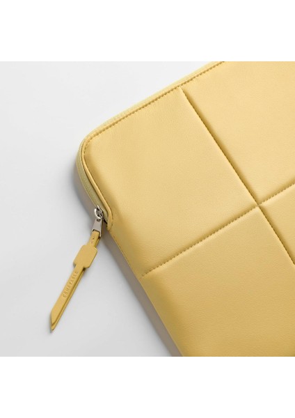 Suya Dayanıklı Kapitoneli MacBook Air/pro Laptop Kılıfı - M4/m3/m2/m1 Uyumlu indirimleri