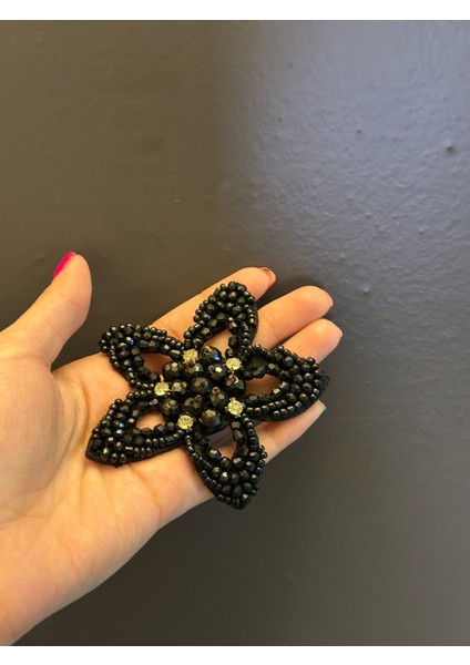 Siyah Cam Boncuk Işleme Taş Çiçek Arma Dikiş Aplike 10X10 cm