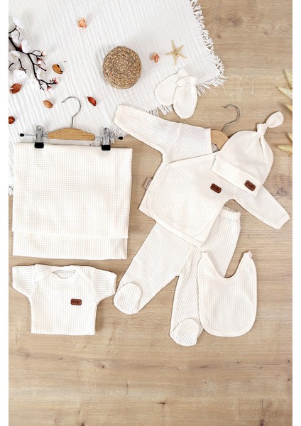 Kız Erkek Bebek Pamuk Kumaş Battaniyeli 7 Li Hastane Çıkışı Seti STL6988