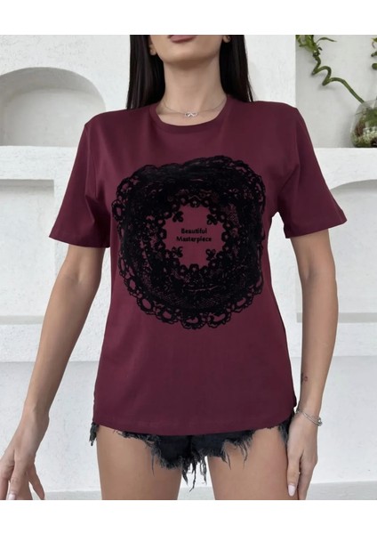 Kadın Oversize Kalıp Baskılı Bordo Yarım Kol T-Shirt fiyatları