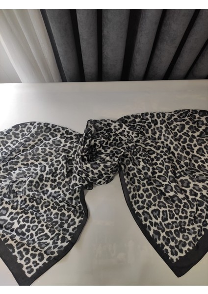 Kadın Pamuklu Etnik Desenli Leopar Motifli Şal