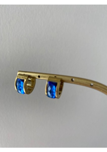 Çelik Halka Koyu Mavi Taşlı Gold Küpe