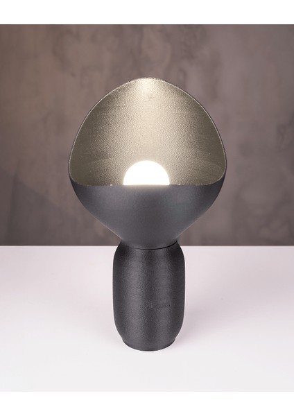 Moonlight Touch Masa Lambası – Ay Işığı Estetiğinde Modern Aydınlatma fırsatları