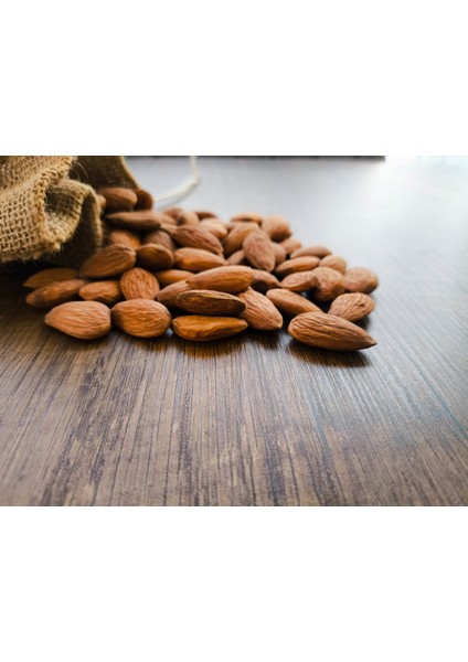 Çiğ Badem 250 Gr