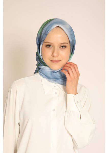 Mavi Yeşil Dalgasal Desenli Soft Eşarp - Modern ve Ferah Stil