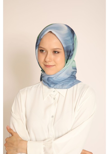Mavi Yeşil Dalgasal Desenli Soft Eşarp - Modern ve Ferah Stil