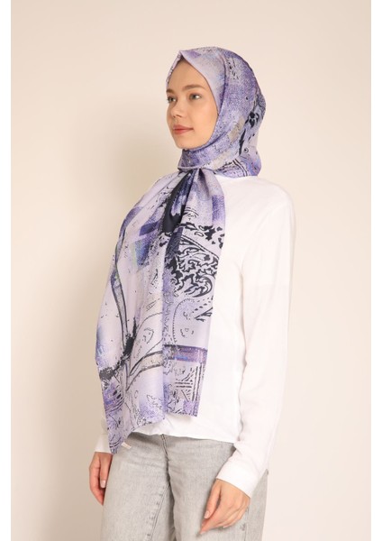 Lila ve Siyah Geometrik Desenli Soft Kumaş Şal – Modern ve Şık Tasarım