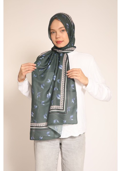 Desenli Yaprak Motiflilacivert Soft Kumaş Şal – Modern ve Şık Dokunuş