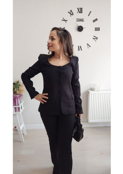 Yuvarlak Yaka Ceket Pantolon Takım